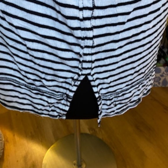 Striped Top and Black Leggings - Picture 6 of 11